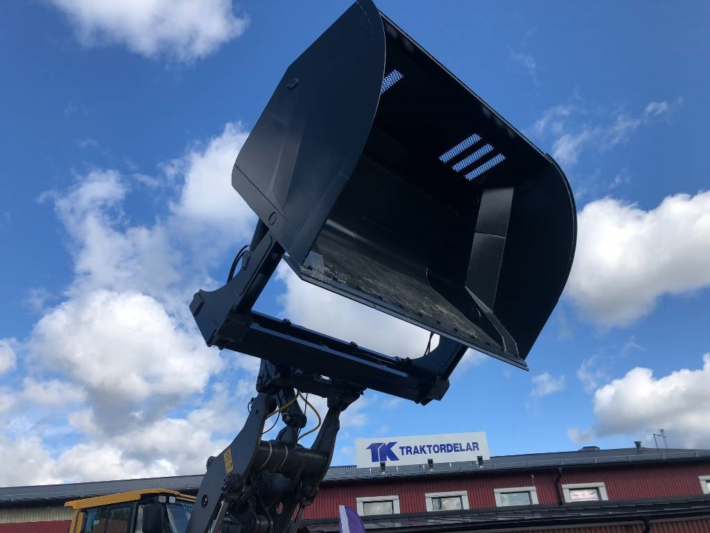 Högtippskopa / Hightipp bucket 9 Kubik - Cazo cargador para Maquinaria de construcción: foto 2 Högtippskopa / Hightipp bucket 9 Kubik - Cazo cargador para Maquinaria de construcción: foto 2