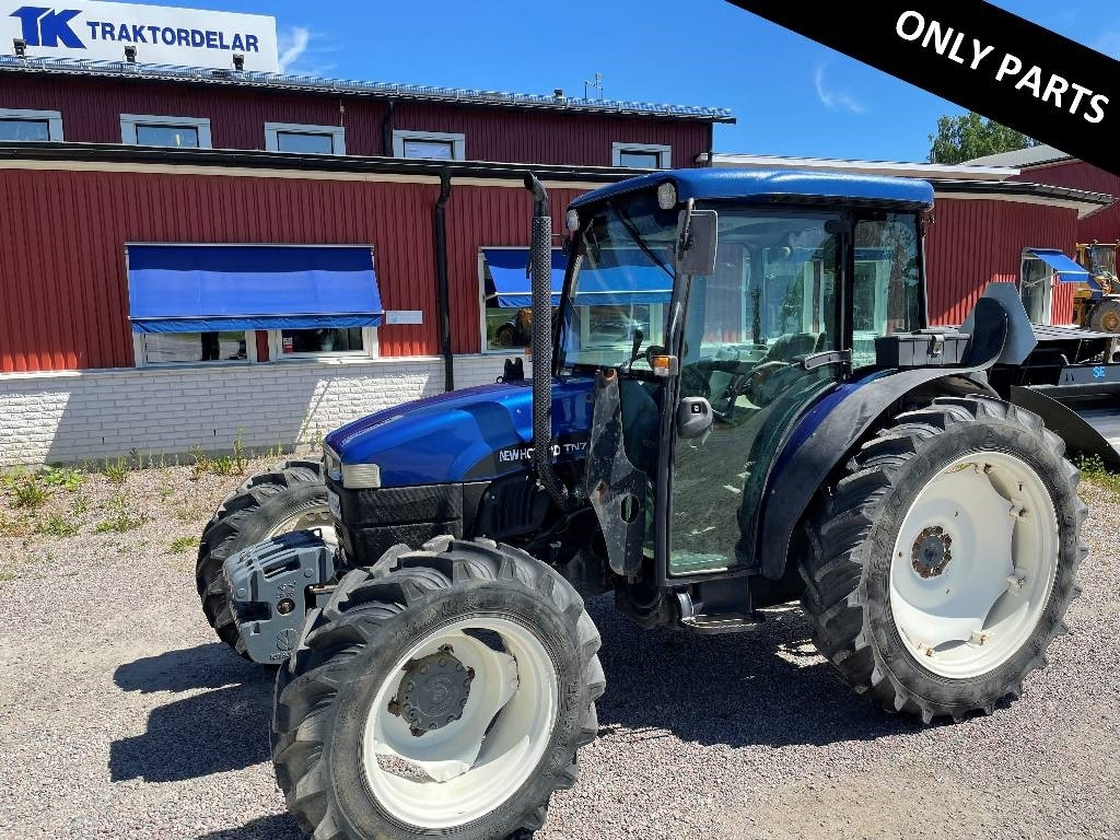 New Holland TN 75 S Dismantled: only spare parts - Tractor: foto 1 New Holland TN 75 S Dismantled: only spare parts - Tractor: foto 1
