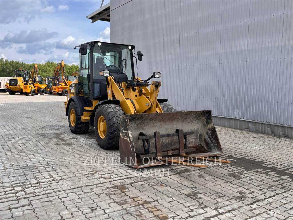 CAT 907M - Cargadora de ruedas: foto 2 CAT 907M - Cargadora de ruedas: foto 2