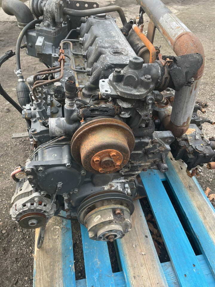 BOBCAT-silnik V3300 B0913A - Motor para Maquinaria de construcción: foto 1 BOBCAT-silnik V3300 B0913A - Motor para Maquinaria de construcción: foto 1