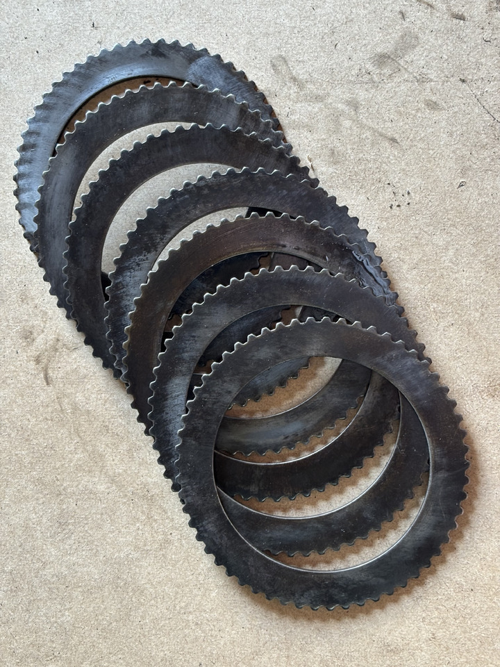 Claas AXION 830 Płytka palca 60 0503 164 2 6005031642 - Disco de embrague para Tractor: foto 2 Claas AXION 830 Płytka palca 60 0503 164 2 6005031642 - Disco de embrague para Tractor: foto 2