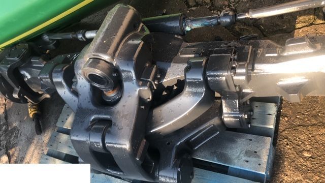 Claas Axion 830 840 850 Oś przednia Resor Zwolnica Zwrotnia Wkład Mostu Półoś Resor - Eje y piezas para Maquinaria agrícola: foto 3 Claas Axion 830 840 850 Oś przednia Resor Zwolnica Zwrotnia Wkład Mostu Półoś Resor - Eje y piezas para Maquinaria agrícola: foto 3