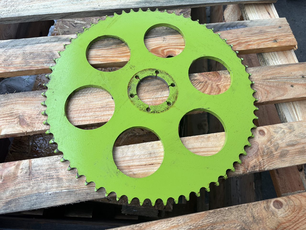 Claas Conspeed 8 75 FC Koło Zębate Ślimaka Wciągającego 0009055710 00 0905 571 0 - Caja de cambios y piezas para Maquinaria agrícola: foto 3 Claas Conspeed 8 75 FC Koło Zębate Ślimaka Wciągającego 0009055710 00 0905 571 0 - Caja de cambios y piezas para Maquinaria agrícola: foto 3