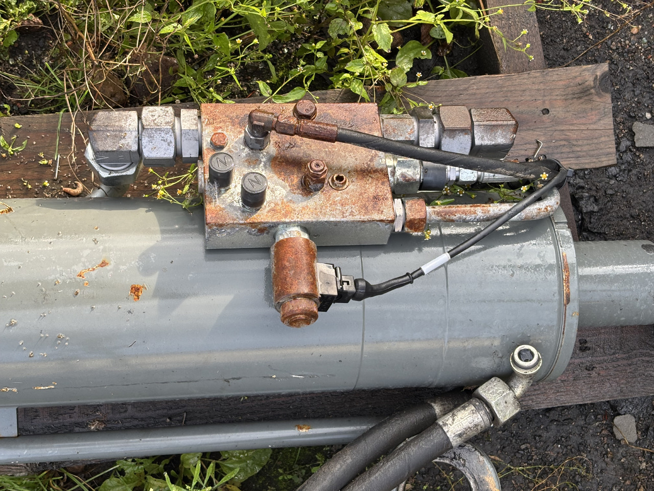 Claas Scorpion 7055 Siłownik Podnoszenia 0013048390 00 1304 839 0 - Cilindro hidráulico para Manipulador telescópico: foto 4 Claas Scorpion 7055 Siłownik Podnoszenia 0013048390 00 1304 839 0 - Cilindro hidráulico para Manipulador telescópico: foto 4