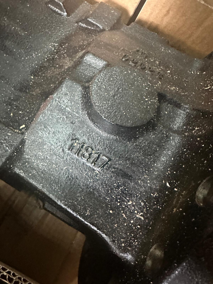 Claas ranger obudowa mostu carraro 11817 - Eje y piezas para Maquinaria agrícola: foto 2 Claas ranger obudowa mostu carraro 11817 - Eje y piezas para Maquinaria agrícola: foto 2