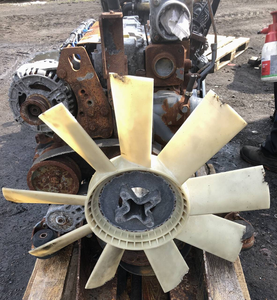 DEUTZ-silnik TCD 2012 LO 2V-na części bądż w całości - Motor y piezas para Maquinaria de construcción: foto 3 DEUTZ-silnik TCD 2012 LO 2V-na części bądż w całości - Motor y piezas para Maquinaria de construcción: foto 3