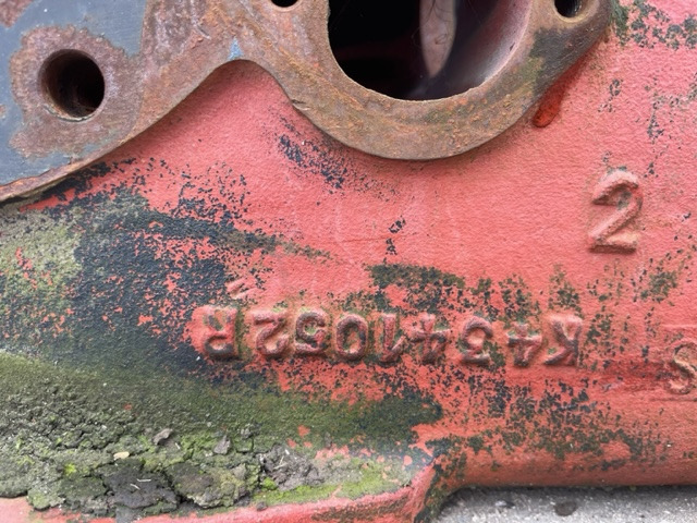 Deutz Fahr 2004 - Obudowa Tylnego Mostu | Obudowa Skrzyni Biegów - Eje y piezas para Maquinaria agrícola: foto 3 Deutz Fahr 2004 - Obudowa Tylnego Mostu | Obudowa Skrzyni Biegów - Eje y piezas para Maquinaria agrícola: foto 3