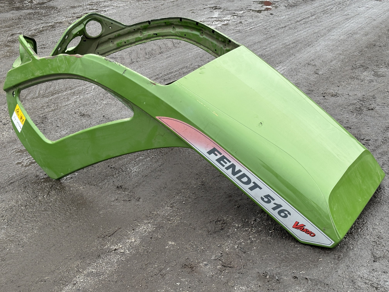 Fendt 516 Vario Maska - Capota para Maquinaria agrícola: foto 1 Fendt 516 Vario Maska - Capota para Maquinaria agrícola: foto 1