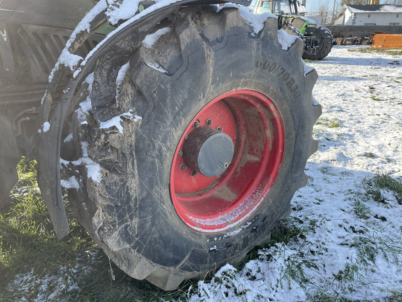 Fendt 828 Vario - opona 600/70R30 600/70/30 - Rueda completa para Maquinaria agrícola: foto 2 Fendt 828 Vario - opona 600/70R30 600/70/30 - Rueda completa para Maquinaria agrícola: foto 2
