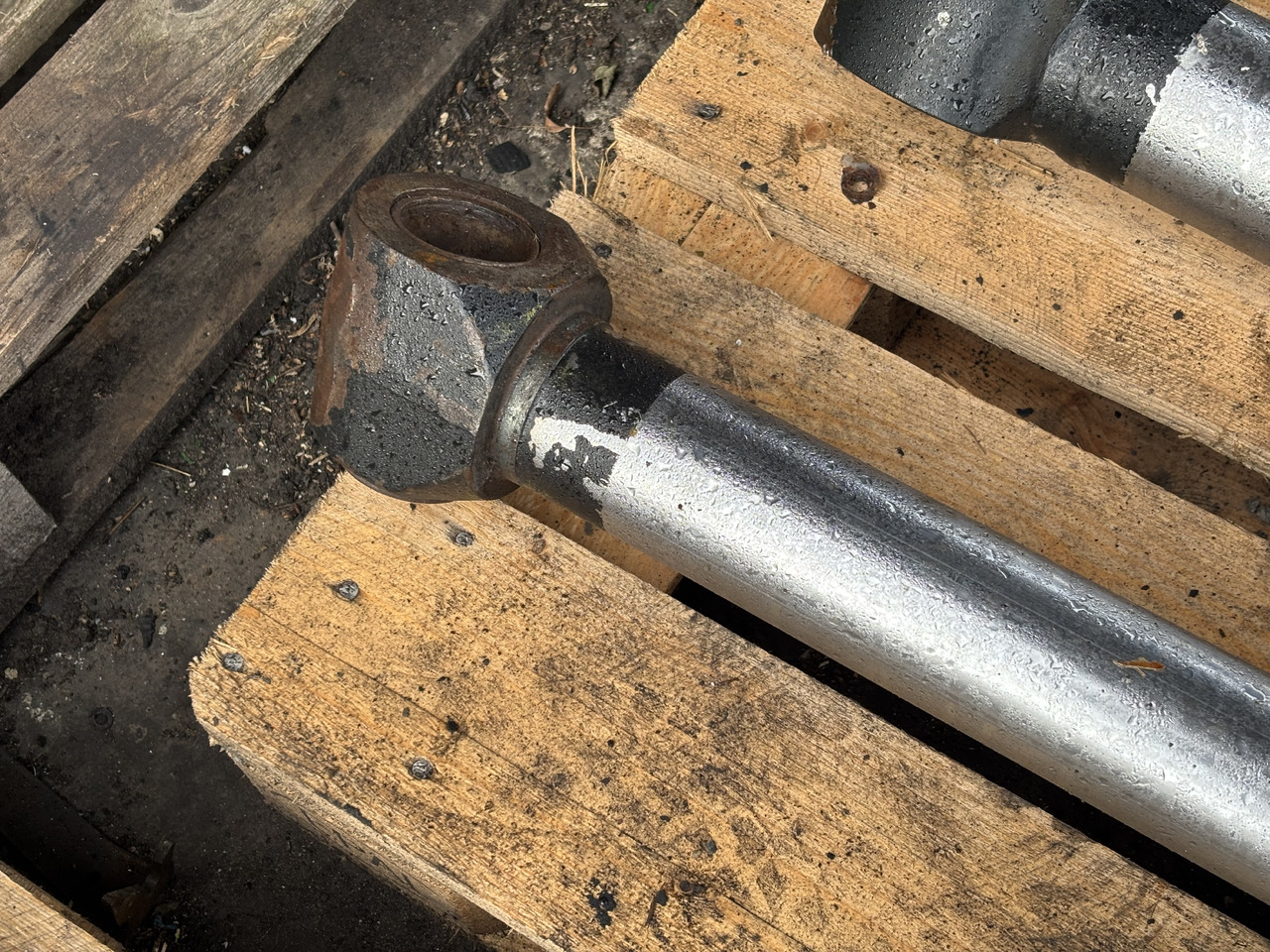 JCB 527-58 52758 527 58 Siłownik Wychyłu Łyżki - Cilindro hidráulico para Manipulador telescópico: foto 4 JCB 527-58 52758 527 58 Siłownik Wychyłu Łyżki - Cilindro hidráulico para Manipulador telescópico: foto 4