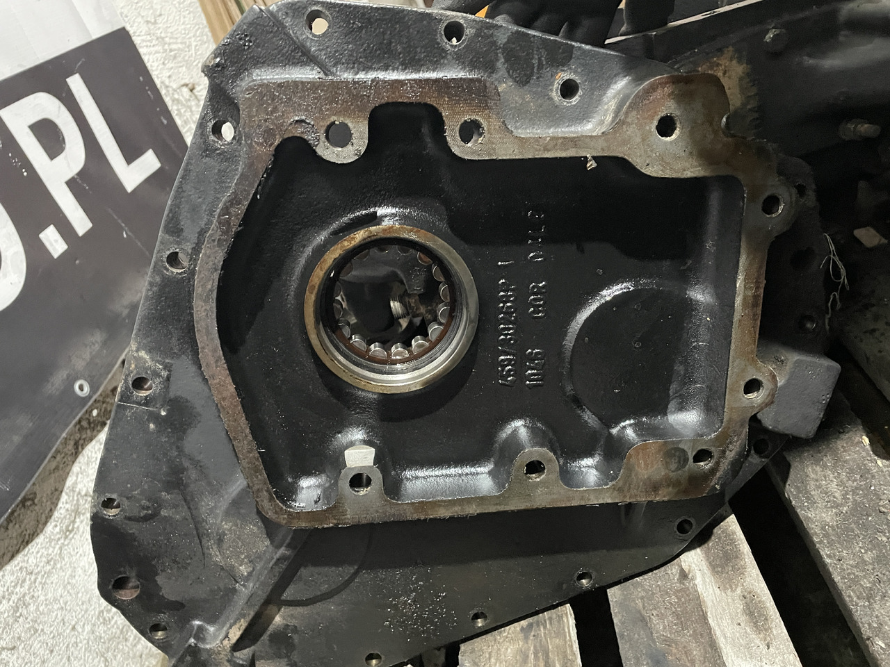 JCB Fastrac - osłona rozdzielacza 459/30268 - Caja de cambios y piezas para Maquinaria de construcción: foto 1 JCB Fastrac - osłona rozdzielacza 459/30268 - Caja de cambios y piezas para Maquinaria de construcción: foto 1