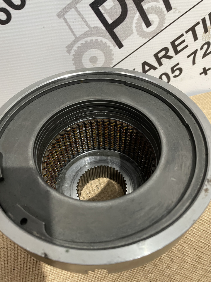 JCB Fastrac - skrzynia biegów - kosz - Caja de cambios para Maquinaria agrícola: foto 2 JCB Fastrac - skrzynia biegów - kosz - Caja de cambios para Maquinaria agrícola: foto 2