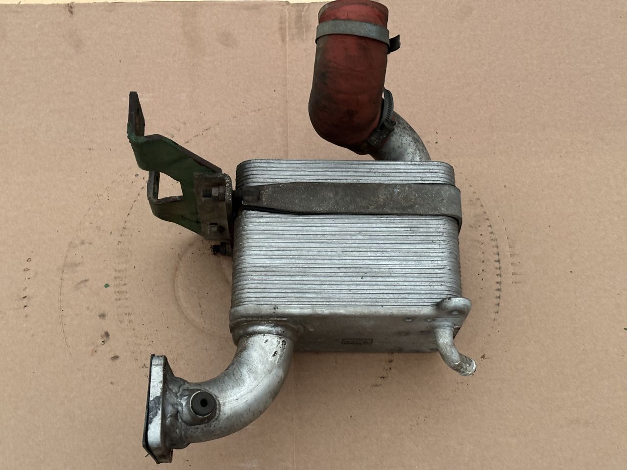 John Deere 3215 3220 3415 3420 Chłodnica Końcowa AZ57199 - Intercooler para Maquinaria agrícola: foto 1 John Deere 3215 3220 3415 3420 Chłodnica Końcowa AZ57199 - Intercooler para Maquinaria agrícola: foto 1