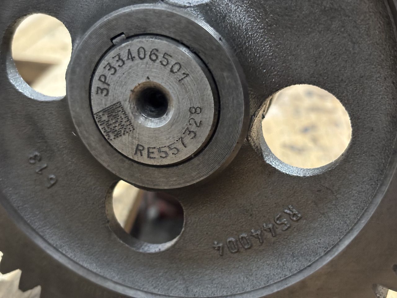 John Deere RE557328 R544004 R538072 Wałek Rozrządu - Árbol de levas para Maquinaria agrícola: foto 1 John Deere RE557328 R544004 R538072 Wałek Rozrządu - Árbol de levas para Maquinaria agrícola: foto 1