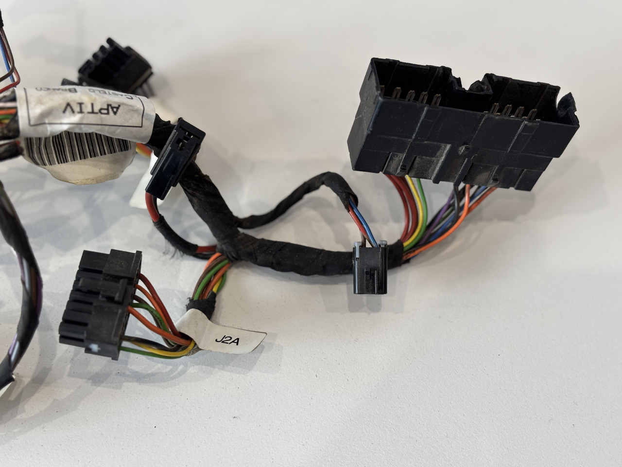 John Deere Wiązka Elektronika Kabli Podłokietnika NGOI MFTC AL222738 - Cables/ Alambres para Maquinaria agrícola: foto 2 John Deere Wiązka Elektronika Kabli Podłokietnika NGOI MFTC AL222738 - Cables/ Alambres para Maquinaria agrícola: foto 2