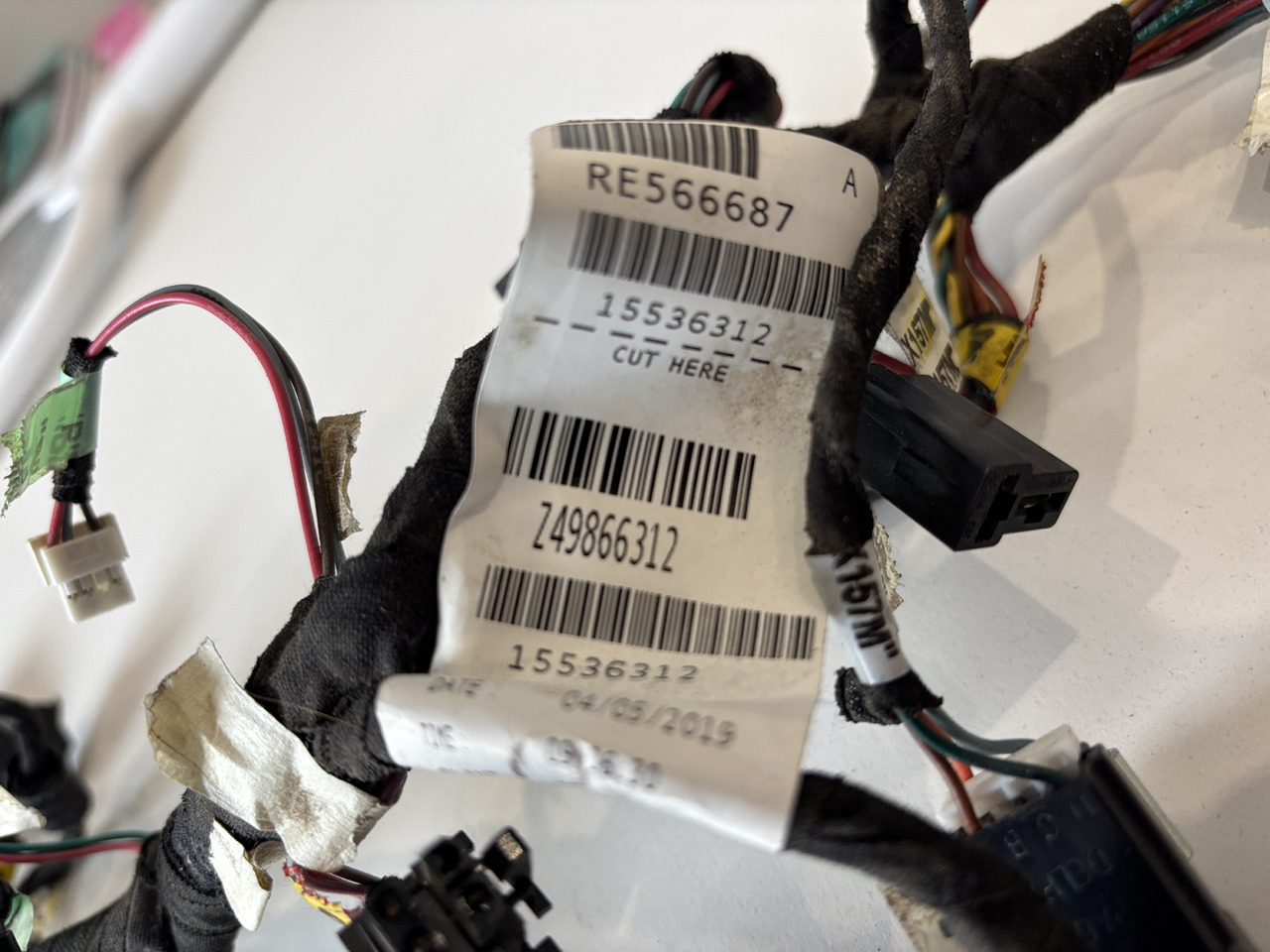 John Deere seria 6000 7000 8000 R - wiązka el. podłokietnika CommandARM RE566687 - Cables/ Alambres para Maquinaria agrícola: foto 3 John Deere seria 6000 7000 8000 R - wiązka el. podłokietnika CommandARM RE566687 - Cables/ Alambres para Maquinaria agrícola: foto 3