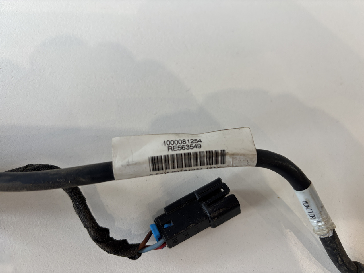 John Deere seria 6000 7000 8000 R - wiązka el. podłokietnika CommandARM RE566688 RE563549 - Cables/ Alambres para Maquinaria agrícola: foto 1 John Deere seria 6000 7000 8000 R - wiązka el. podłokietnika CommandARM RE566688 RE563549 - Cables/ Alambres para Maquinaria agrícola: foto 1