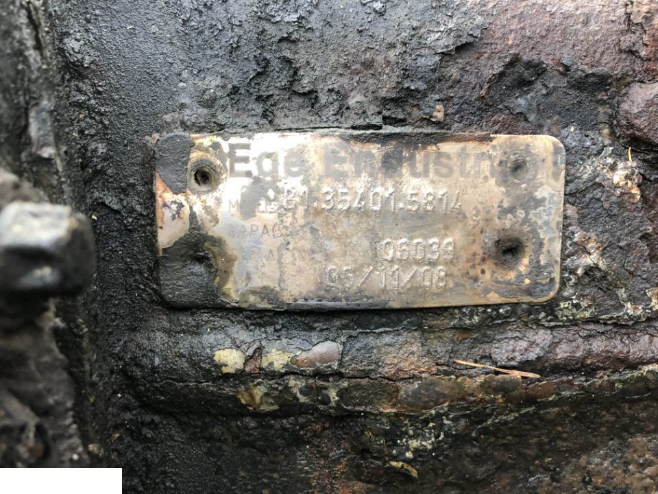 MAN TGA 26.440 Most Napędowy Budowlany Pół oś mostu Wkład Ataku - 3 Zwrotnica - Eje y piezas para Camión: foto 2 MAN TGA 26.440 Most Napędowy Budowlany Pół oś mostu Wkład Ataku - 3 Zwrotnica - Eje y piezas para Camión: foto 2