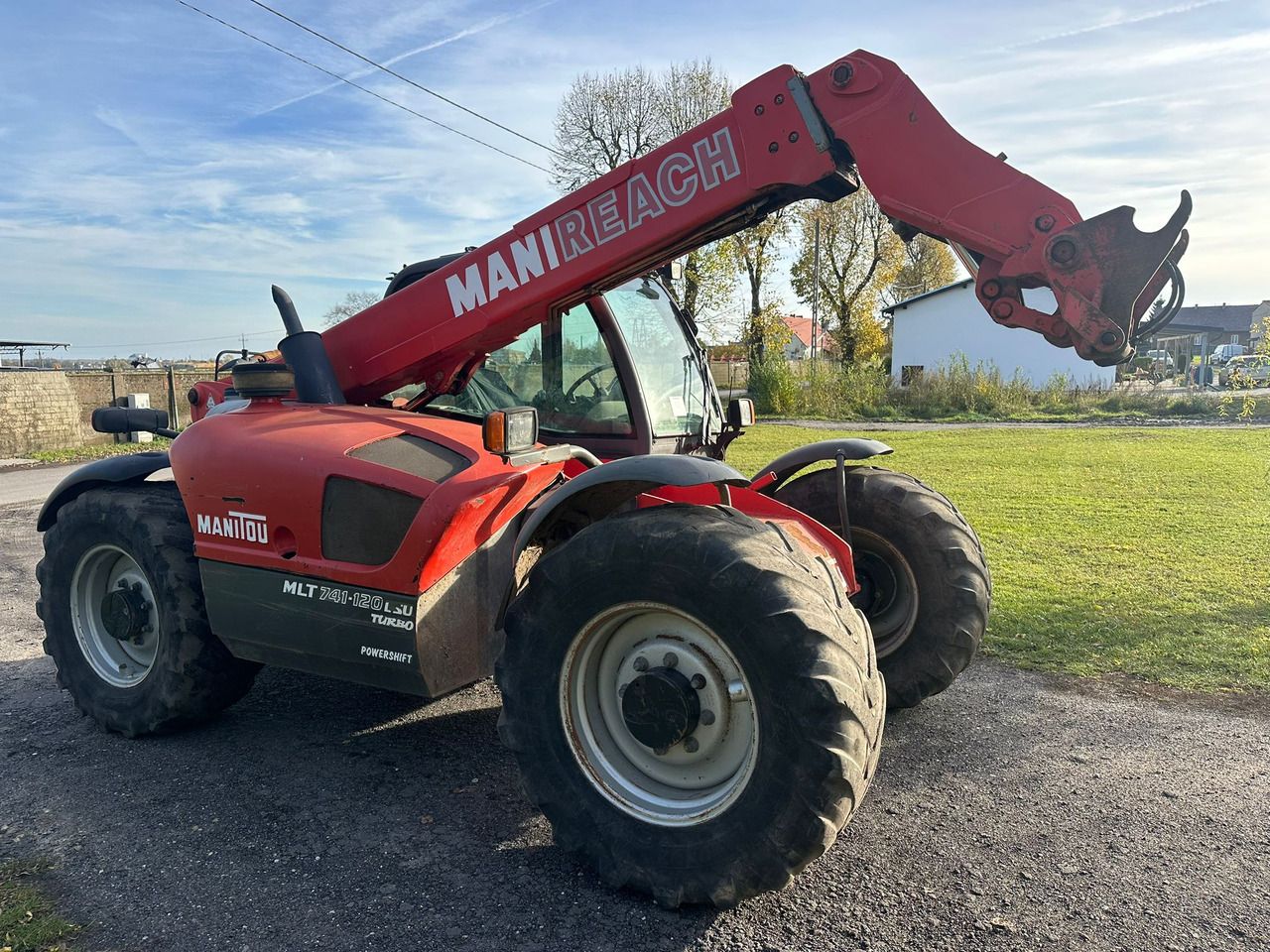 Manitou 732 735 741 120 2004 rok Klapa Boczna CZĘŚCI - Carrocería y exterior para Manipulador telescópico: foto 2 Manitou 732 735 741 120 2004 rok Klapa Boczna CZĘŚCI - Carrocería y exterior para Manipulador telescópico: foto 2