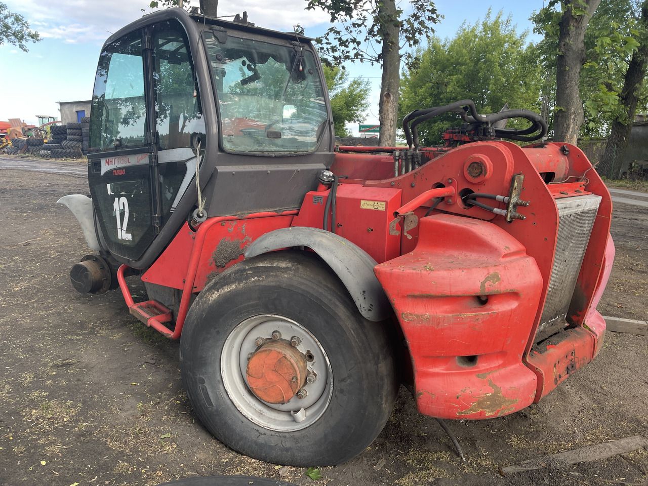 Manitou MHT 860 - części - błotniki drzwi kabina - Puerta y piezas para Maquinaria agrícola: foto 3 Manitou MHT 860 - części - błotniki drzwi kabina - Puerta y piezas para Maquinaria agrícola: foto 3