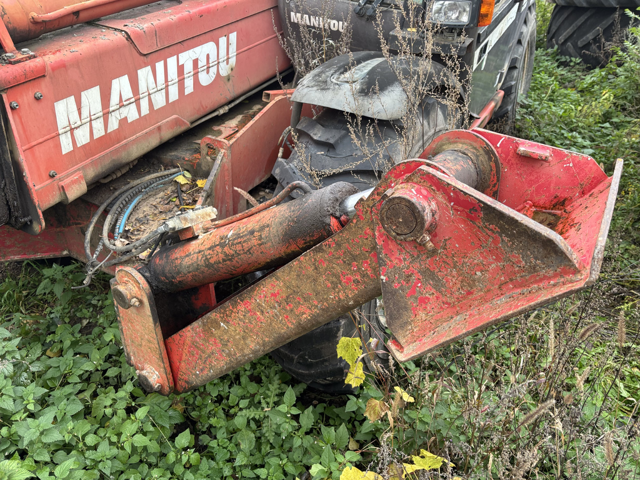 Manitou MT 1740 SLT - Ładowarka Teleskopowa - Stopa Wysięgnik Łapa Stabilizator Siłownik - Cilindro hidráulico para Manipulador telescópico: foto 1 Manitou MT 1740 SLT - Ładowarka Teleskopowa - Stopa Wysięgnik Łapa Stabilizator Siłownik - Cilindro hidráulico para Manipulador telescópico: foto 1