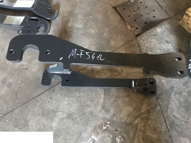 Massey Ferguson 5455 5425 5410 5400 5465 5460 5445 5435 - Wzmocnienie / Rama - Bastidor/ Chasis para Maquinaria agrícola: foto 1 Massey Ferguson 5455 5425 5410 5400 5465 5460 5445 5435 - Wzmocnienie / Rama - Bastidor/ Chasis para Maquinaria agrícola: foto 1