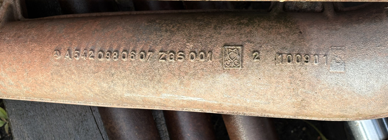 Mercedes A5420980607 5420980607 Kolektor - Colector de escape para Camión: foto 2 Mercedes A5420980607 5420980607 Kolektor - Colector de escape para Camión: foto 2