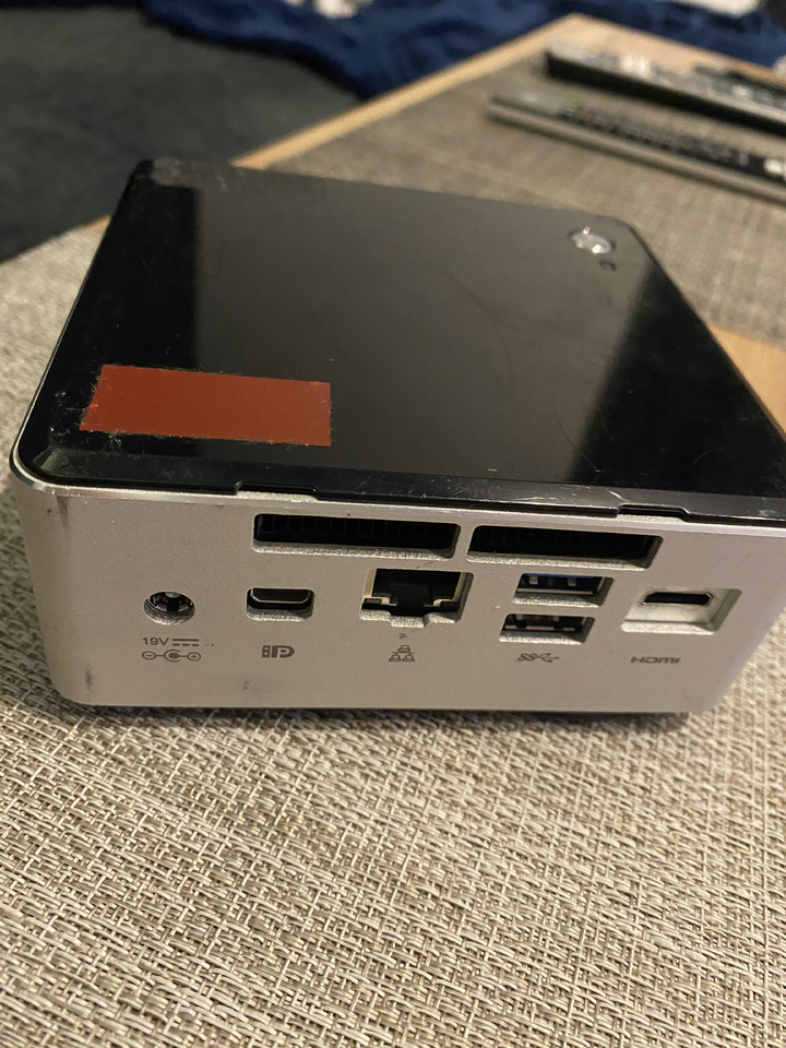 Mikrokomputer Mini PC Intel NUC5i5RYH - Herramienta/ Equipo: foto 2 Mikrokomputer Mini PC Intel NUC5i5RYH - Herramienta/ Equipo: foto 2