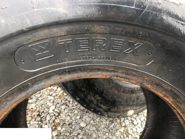 Opona Merlo - 405/70 r20 - Neumático para Equipo de manutención: foto 2 Opona Merlo - 405/70 r20 - Neumático para Equipo de manutención: foto 2