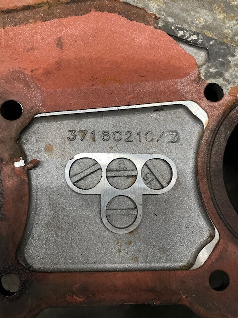 PERKINS - Obudowa kół rozrządu ORYGINAŁ 1006.60T 1004.4 3716C215 - Motor y piezas para Maquinaria agrícola: foto 2 PERKINS - Obudowa kół rozrządu ORYGINAŁ 1006.60T 1004.4 3716C215 - Motor y piezas para Maquinaria agrícola: foto 2