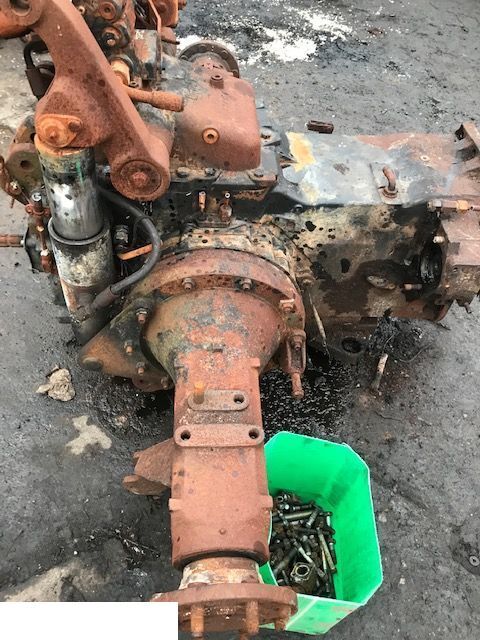 Steyr 4115 PROFI - TYLKO CZĘŚCI MECHANICZNE - Piezas de recambio para Maquinaria agrícola: foto 5 Steyr 4115 PROFI - TYLKO CZĘŚCI MECHANICZNE - Piezas de recambio para Maquinaria agrícola: foto 5