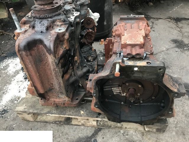 Steyr 4115 PROFI - TYLKO CZĘŚCI MECHANICZNE - Piezas de recambio para Maquinaria agrícola: foto 1 Steyr 4115 PROFI - TYLKO CZĘŚCI MECHANICZNE - Piezas de recambio para Maquinaria agrícola: foto 1