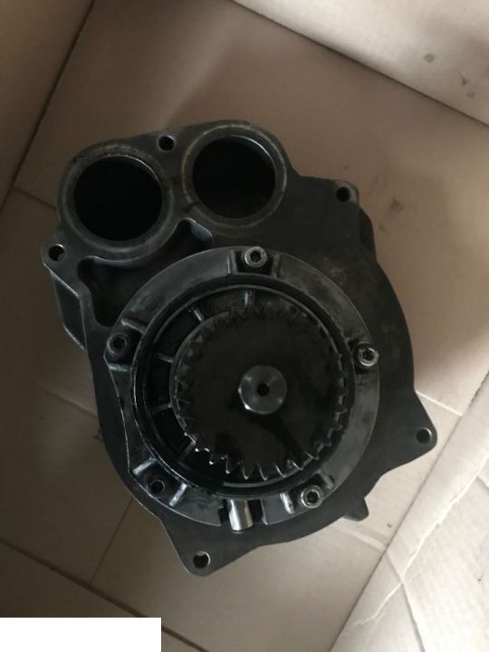 Pompa Wody - Liebherr D934 a7 - Bomba de refrigerante para Maquinaria agrícola: foto 1 Pompa Wody - Liebherr D934 a7 - Bomba de refrigerante para Maquinaria agrícola: foto 1