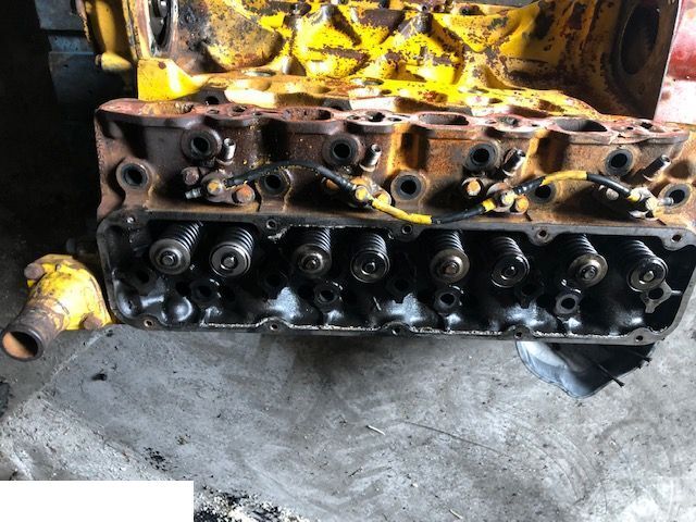Sanderson Ford BSD 444 k - Głowica Cylindrów - Cabezal de bloque para Maquinaria agrícola: foto 1 Sanderson Ford BSD 444 k - Głowica Cylindrów - Cabezal de bloque para Maquinaria agrícola: foto 1