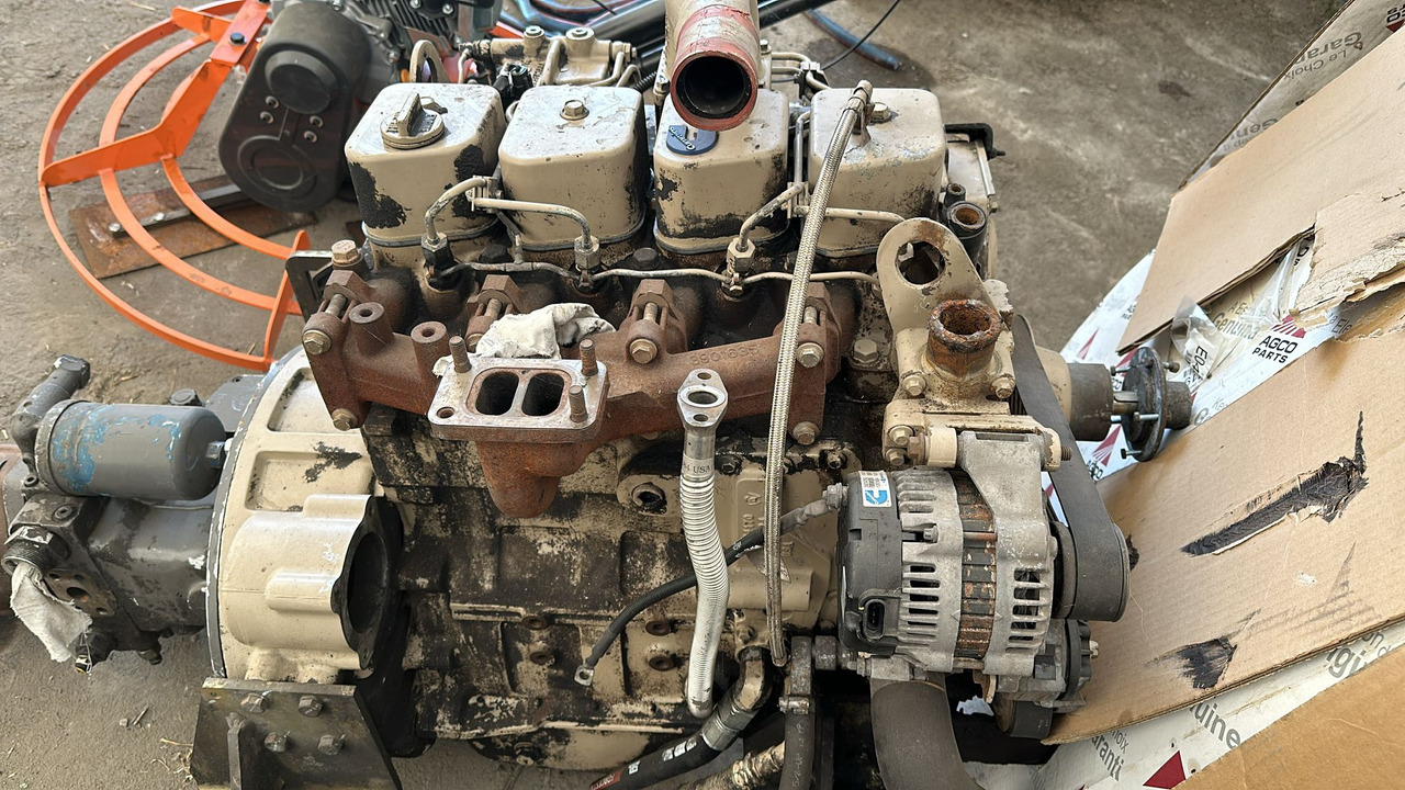 Silnik Cummins b4.5-99c - Motor para Maquinaria de construcción: foto 2 Silnik Cummins b4.5-99c - Motor para Maquinaria de construcción: foto 2