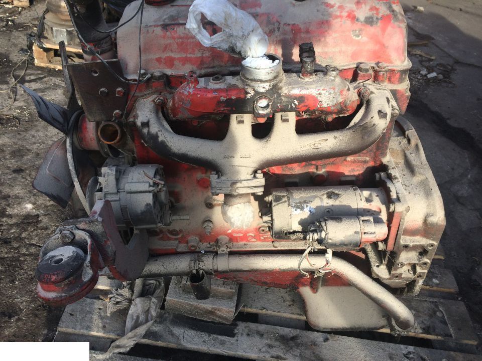 Silnik Ford 703F 6015 - Motor para Maquinaria agrícola: foto 2 Silnik Ford 703F 6015 - Motor para Maquinaria agrícola: foto 2