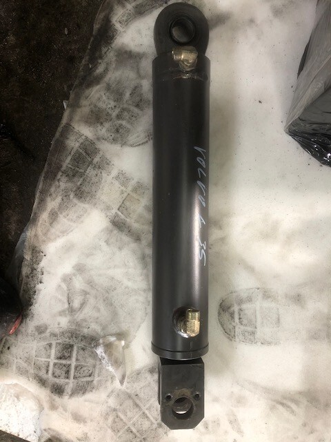 Siłownik skrętu VOLVO L30 L35 - Cilindro hidráulico para Cargadora de ruedas: foto 1 Siłownik skrętu VOLVO L30 L35 - Cilindro hidráulico para Cargadora de ruedas: foto 1