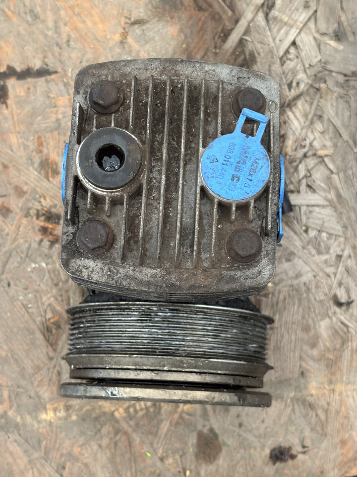 WABCO Kompresor Sprężonego Powietrza 4111411020 - Compresor para Maquinaria agrícola: foto 2 WABCO Kompresor Sprężonego Powietrza 4111411020 - Compresor para Maquinaria agrícola: foto 2