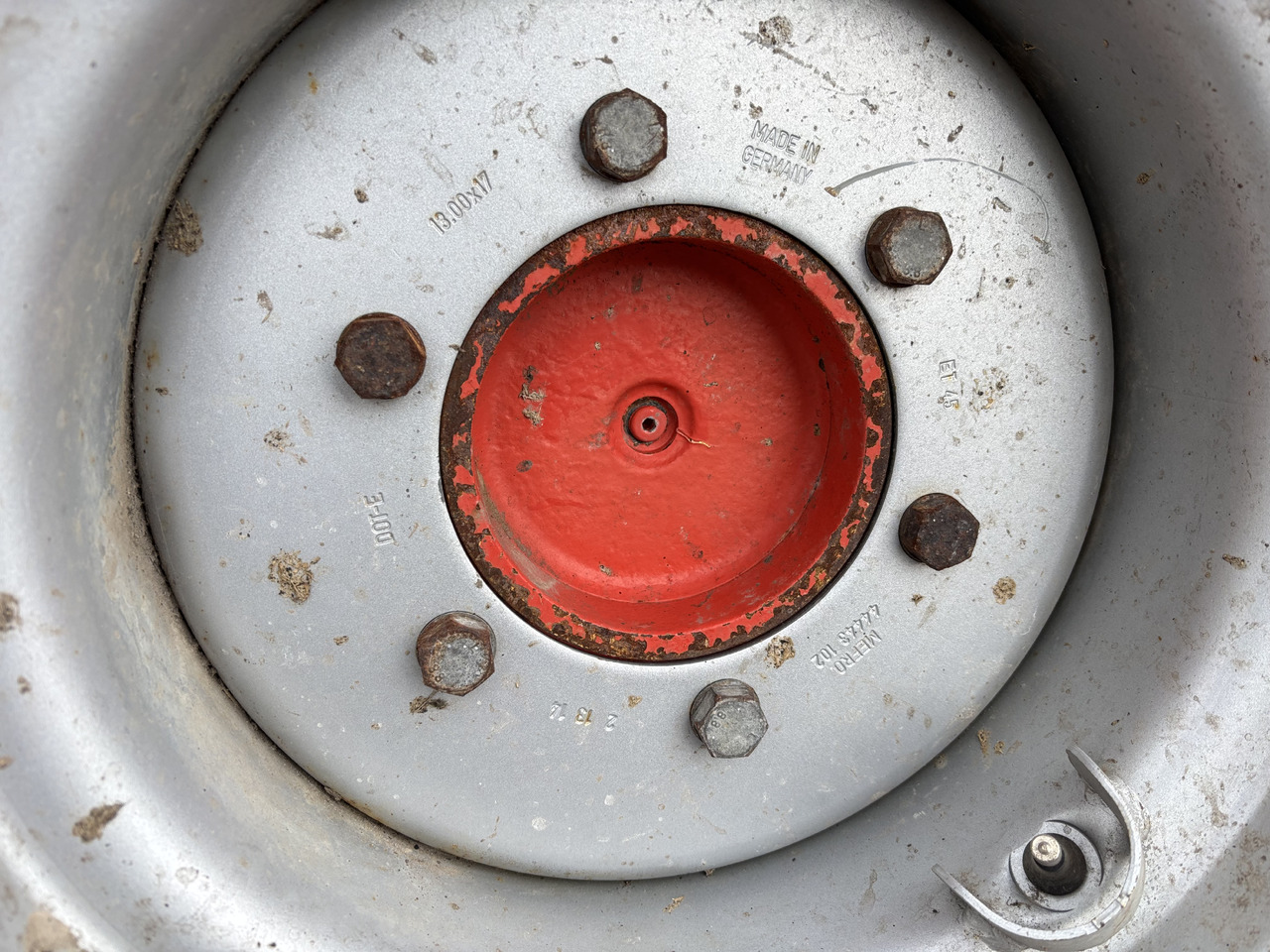 Weidemann 2006 2000rok Felga Opona Koło Przednia Tylna Przód Tył 13.00x17 CZĘŚCI - Llanta para Maquinaria agrícola: foto 2 Weidemann 2006 2000rok Felga Opona Koło Przednia Tylna Przód Tył 13.00x17 CZĘŚCI - Llanta para Maquinaria agrícola: foto 2