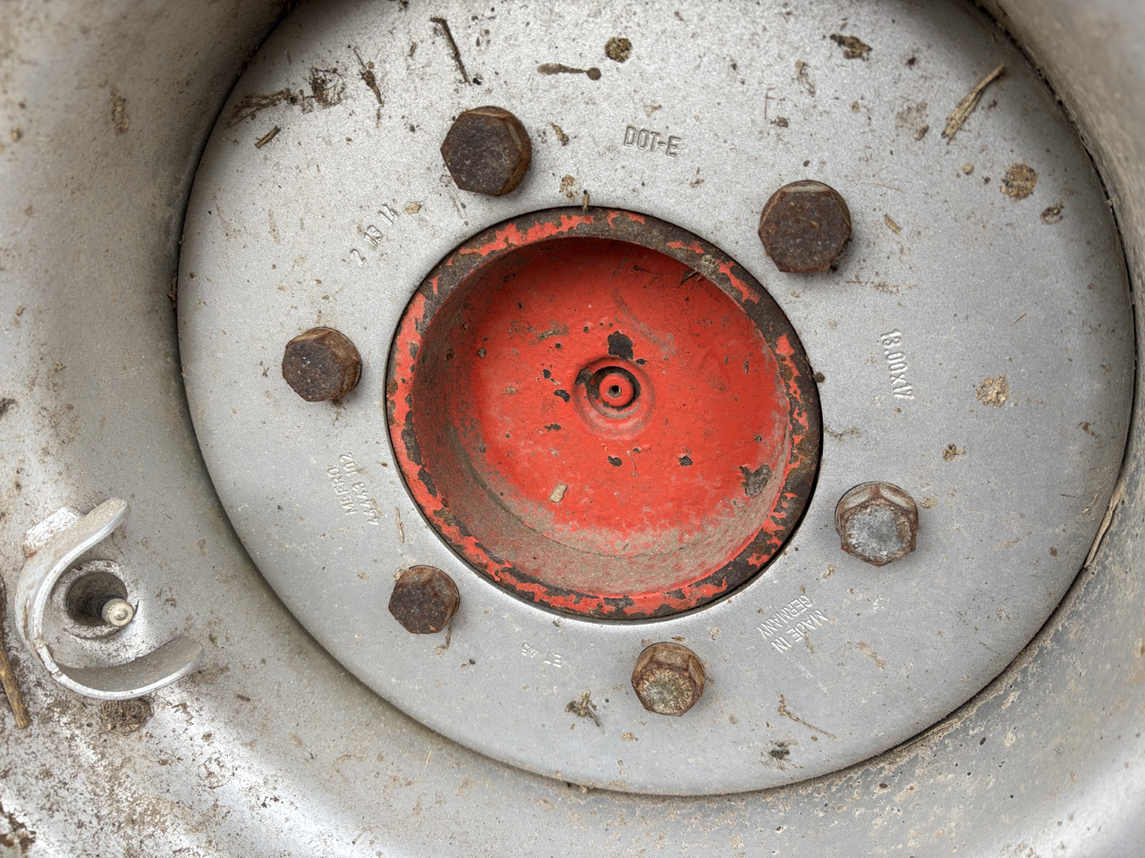 Weidemann 2006 2000rok Felga Opona Koło Przednia Tylna Przód Tył 13.00x17 CZĘŚCI - Llanta para Maquinaria agrícola: foto 4 Weidemann 2006 2000rok Felga Opona Koło Przednia Tylna Przód Tył 13.00x17 CZĘŚCI - Llanta para Maquinaria agrícola: foto 4