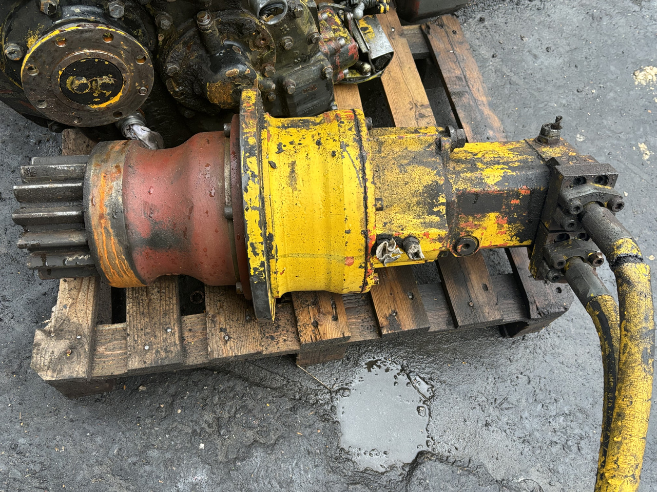 Zeppelin ZR15 Cat 212 206 Eder Reduktor Obrotu - Transmisión para Maquinaria agrícola: foto 1 Zeppelin ZR15 Cat 212 206 Eder Reduktor Obrotu - Transmisión para Maquinaria agrícola: foto 1