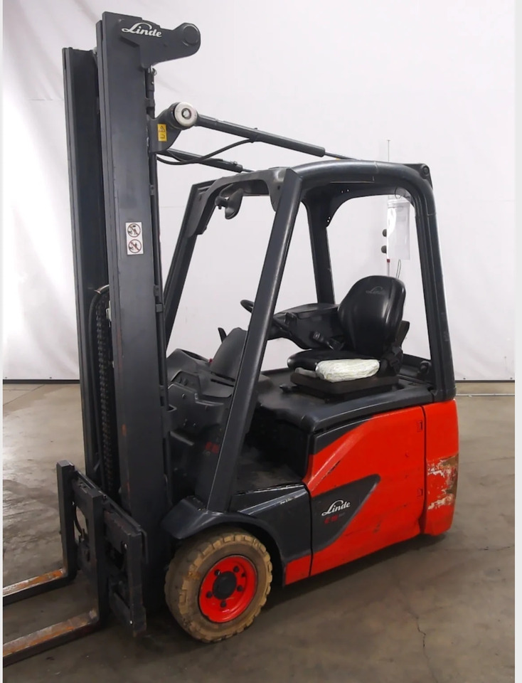 Linde E15 - Carretilla elevadora eléctrica: foto 1 Linde E15 - Carretilla elevadora eléctrica: foto 1