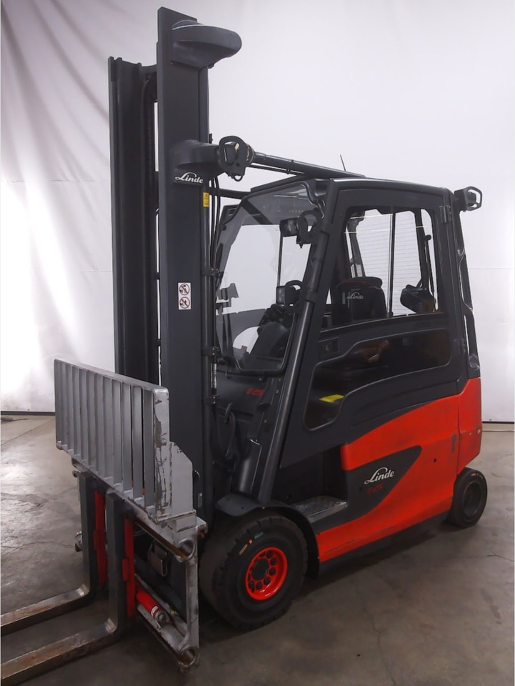 Linde E25HL-01/600 - Carretilla elevadora eléctrica: foto 1 Linde E25HL-01/600 - Carretilla elevadora eléctrica: foto 1