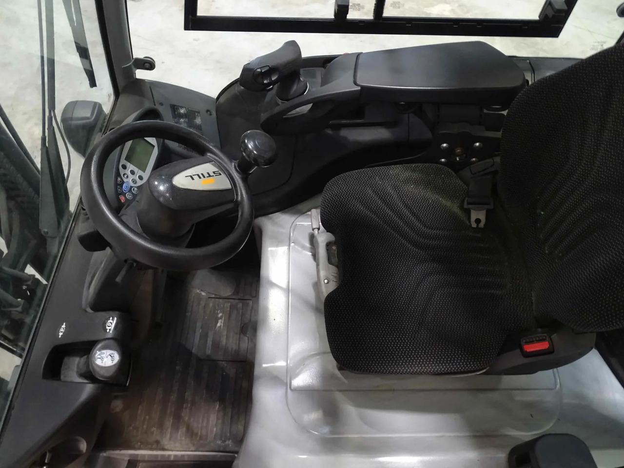 STILL RX60-30L - Carretilla elevadora eléctrica: foto 3 STILL RX60-30L - Carretilla elevadora eléctrica: foto 3