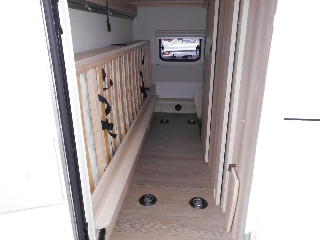Hobby De Luxe 540 KMFe 2026 GARAGE AUTARK 1800kg. - Caravana: foto 4 Hobby De Luxe 540 KMFe 2026 GARAGE AUTARK 1800kg. - Caravana: foto 4