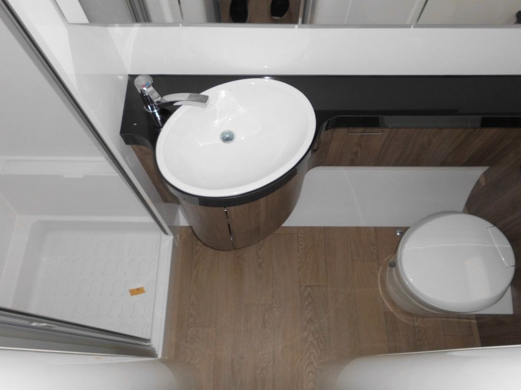 Caravana Hobby Excellent Edition 540 WLU 2026 2000kg.,: foto 15