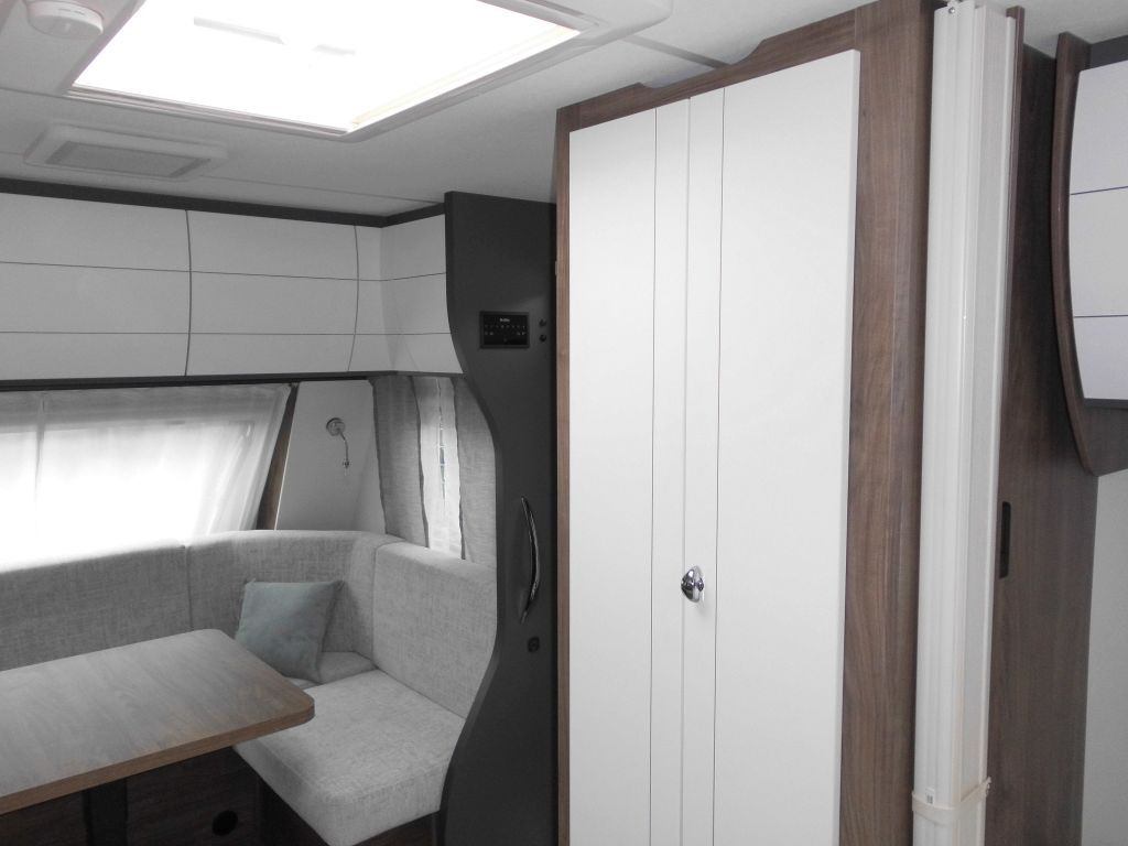 Caravana Hobby Excellent Edition 540 WLU 2026 2000kg.,: foto 6