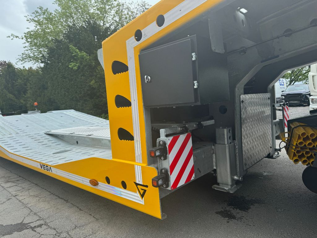 Vega Arla ZINK+LUFT+LED+Winde Vega Arla ZINK+LUFT+LED+Winde - Portavehículos semirremolque: foto 5 Vega Arla ZINK+LUFT+LED+Winde Vega Arla ZINK+LUFT+LED+Winde - Portavehículos semirremolque: foto 5