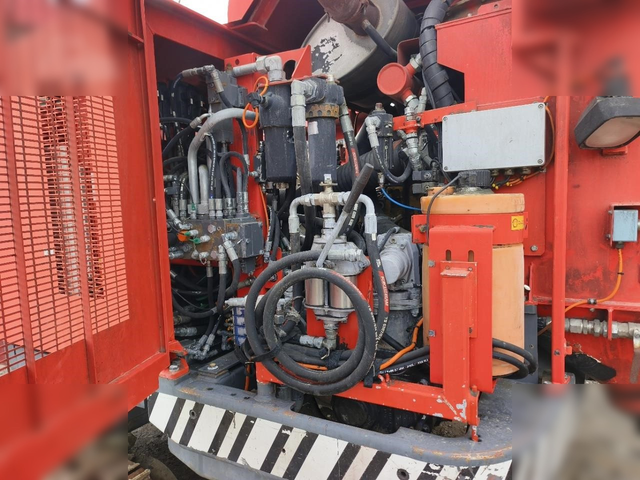 2011 SANDVIK DX800 - Perforadora: foto 5 2011 SANDVIK DX800 - Perforadora: foto 5