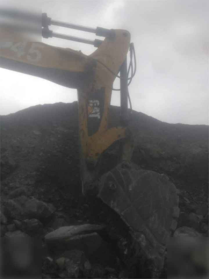 Excavadora de cadenas 2013 CATERPILLAR 6015: foto 17
